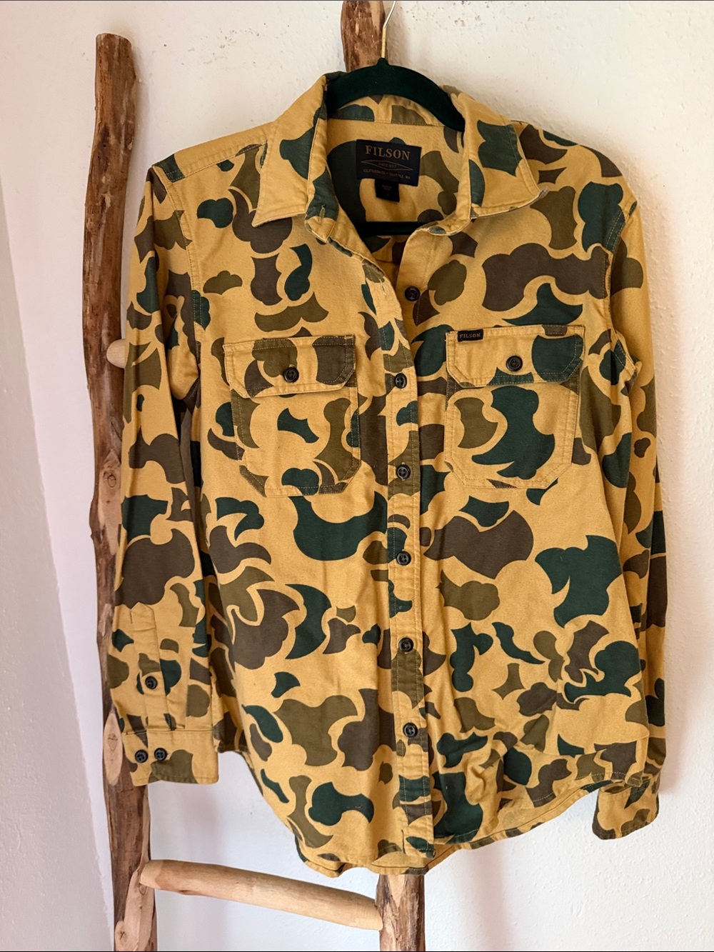 Filson Men's Camo Cotton Flannel Button-Down Field Shirt Mustard Yellow Green S